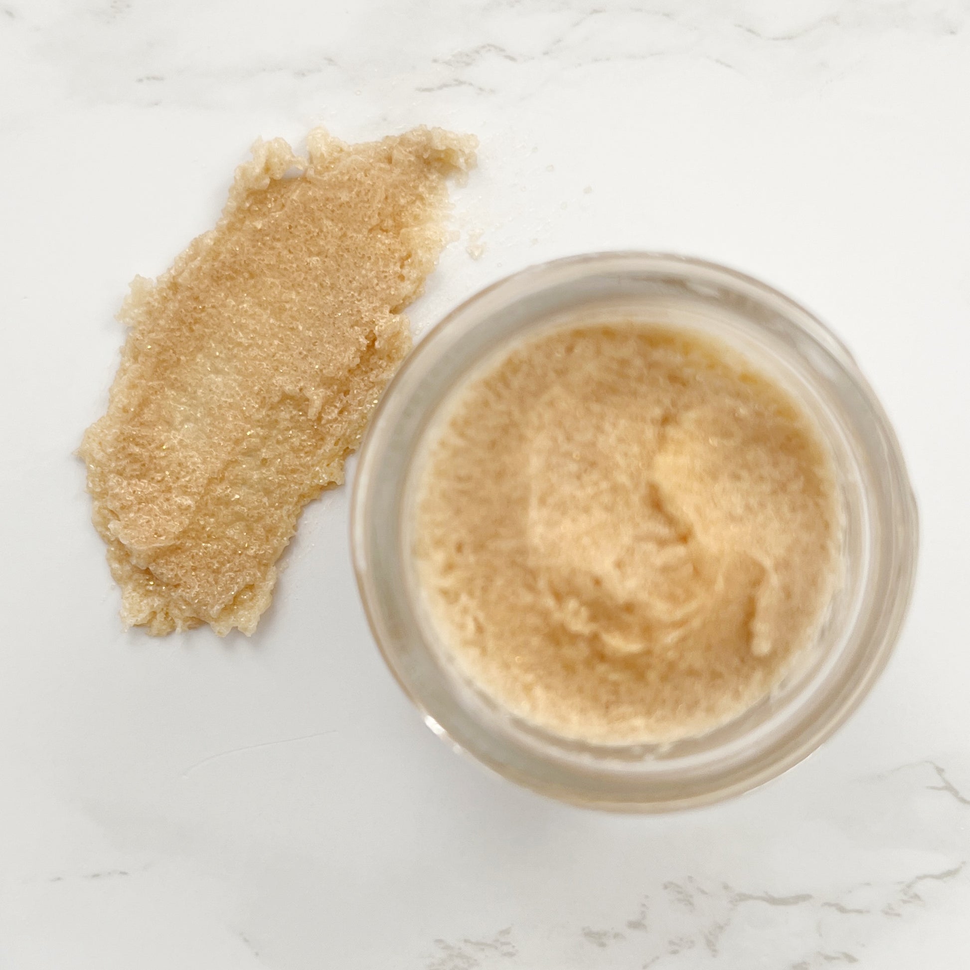 Shimmer lip scrub with organic and luxurious ingredients
